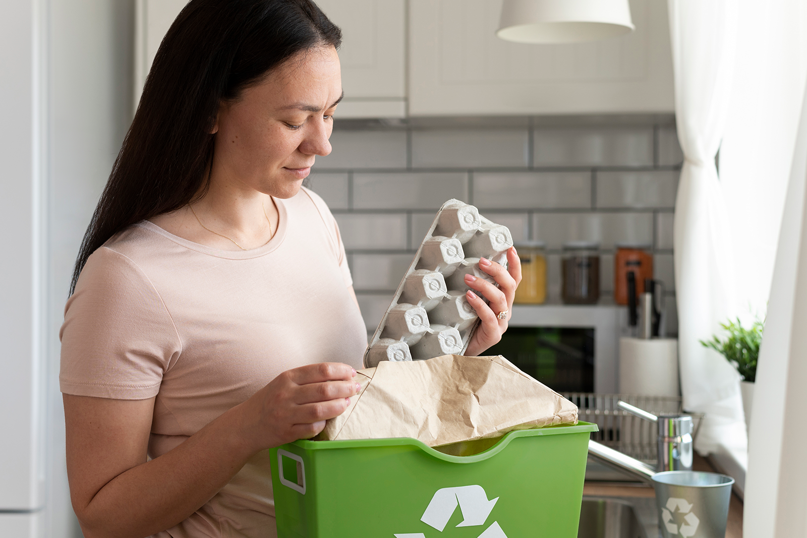 Beneficios del reciclaje de papel y cartón en edificios residenciales