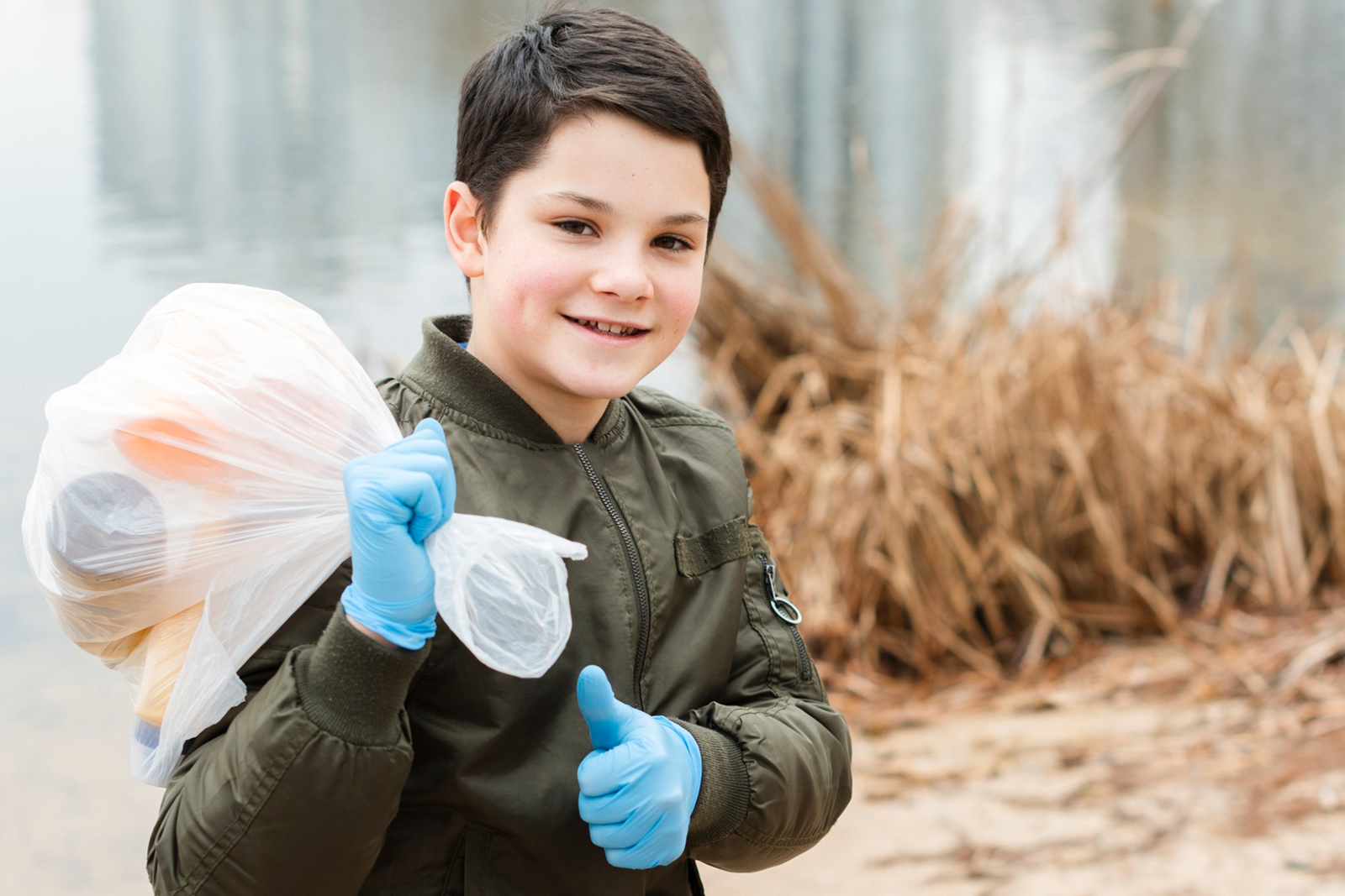 Actividades prácticas para enseñar a los niños a reciclar en casa